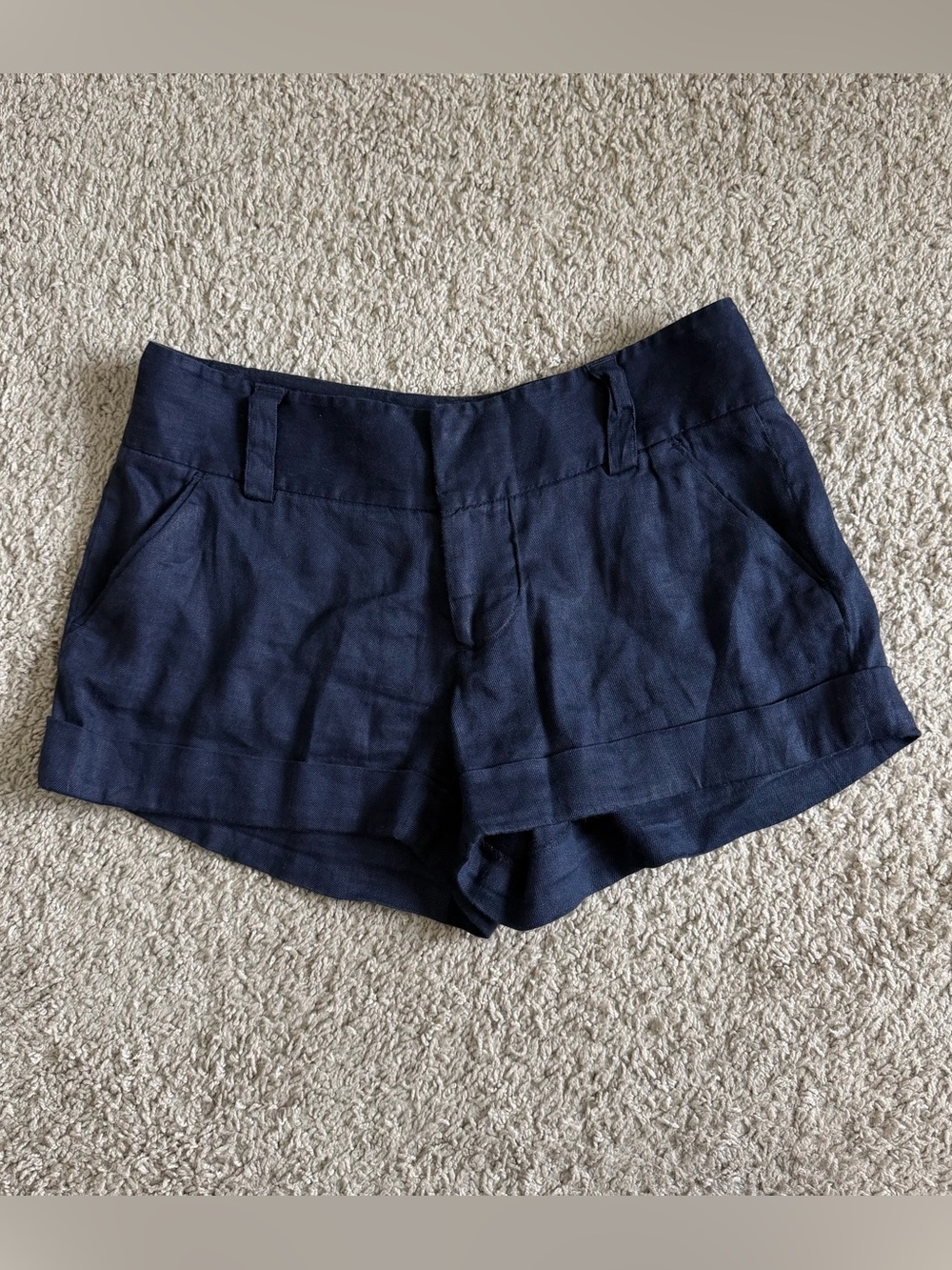 Alice + Olivia Linen / Cotton Cuffed Hem Shorts